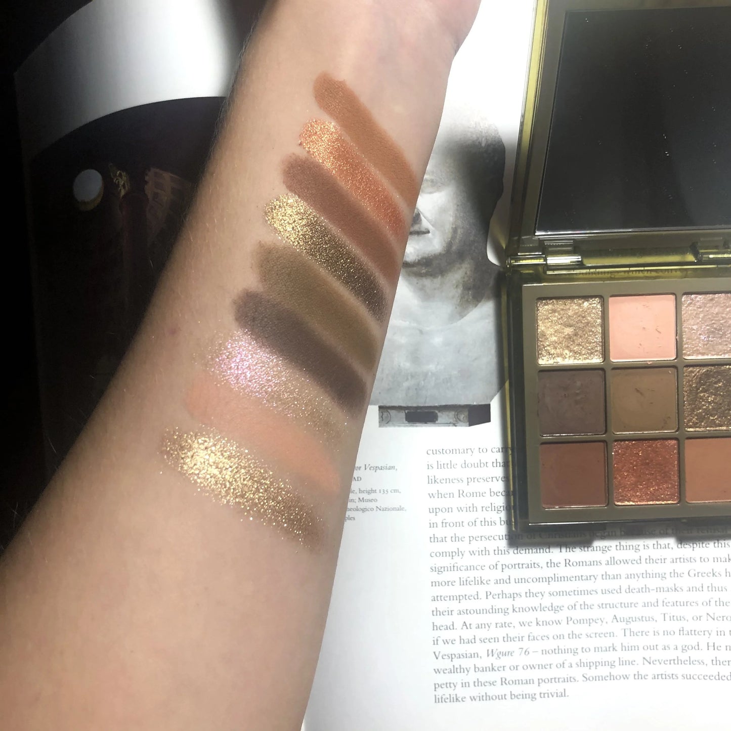 Haze Obsessions Khaki Palette Houda Beauty