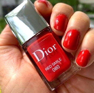 Dior Vernis Vernis à ongles - couleur couture - brillance et longue tenue - effet gel - soin protecteur